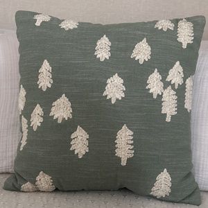 BRAND NEW! Target threshold Christmas pillow!